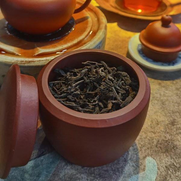 50年代单枞实拍（紫砂罐陈藏老茶）