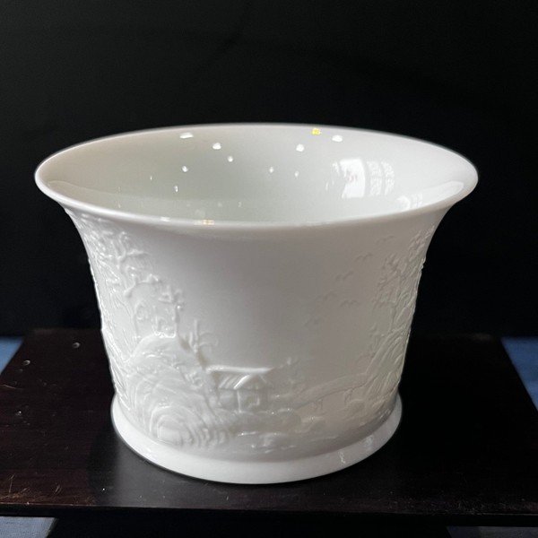 柳岸人家杯(甜白浮雕 · 品杯)