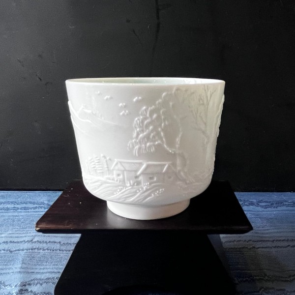 山居筒杯(甜白浮雕 · 品杯)