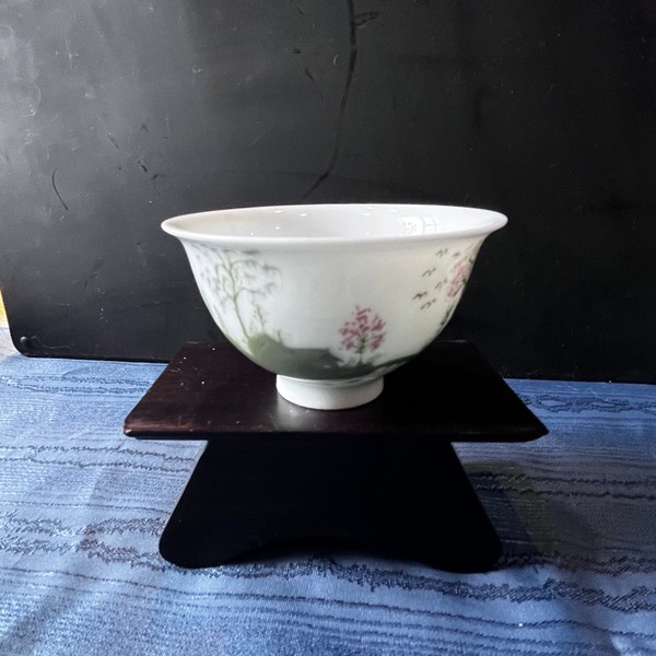 粉彩山水碗(彩绘 · 品杯)