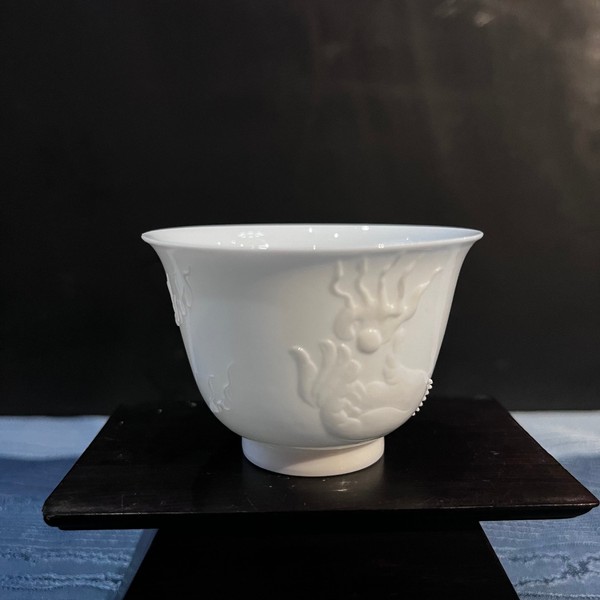 龙纹撇口杯(甜白浮雕 · 品杯)