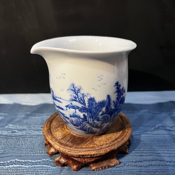 青花山水公道杯实拍